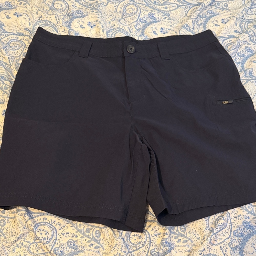 Eddie Bauer Navy  Men's Shorts - Picture 3 of 6
